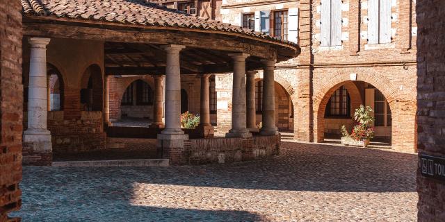 La Halle d'Auvillar, classée monument Historique