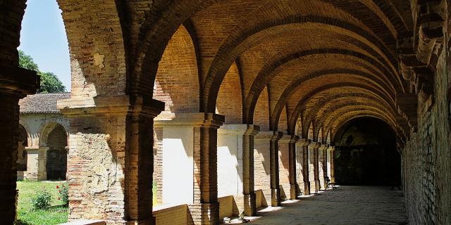 Cloître de l'Abbaye de Belleperche