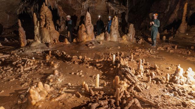 grotte-de-bruniquel.jpg