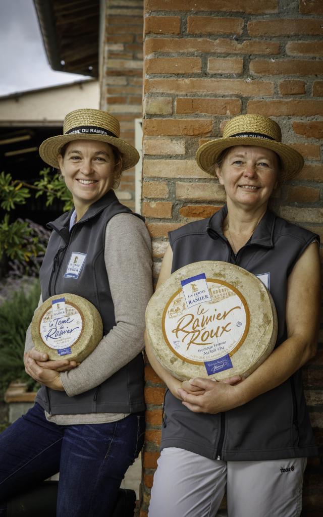 Les Soeurs Maraval Ferme Du Ramier