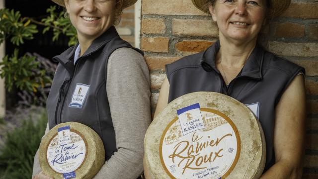 Les Soeurs Maraval Ferme Du Ramier