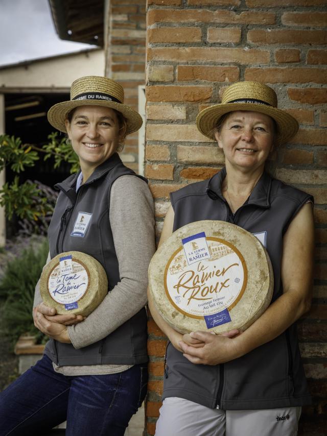 Les Soeurs Maraval Ferme Du Ramier