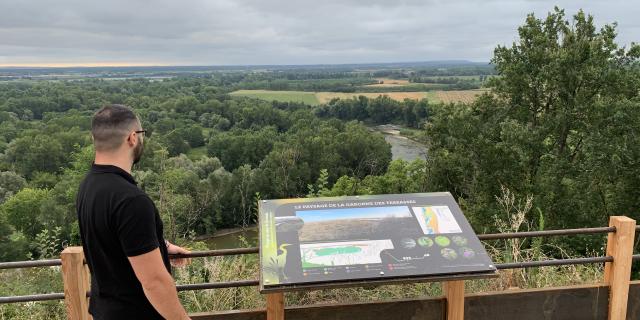 Panorama De Bourret