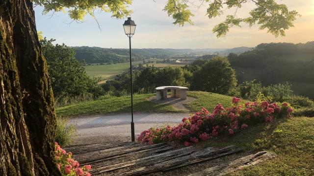 Point De Vue De Montjoi