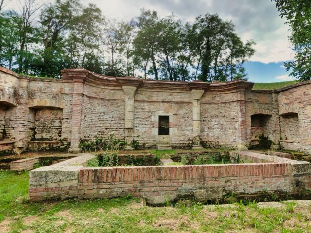 La Fontaine des Moines à Cordes Tolosannes