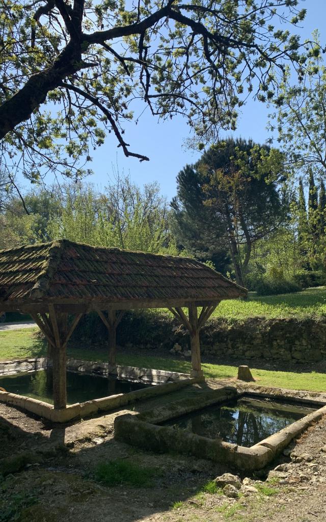 Lavoir Du Théron 4150