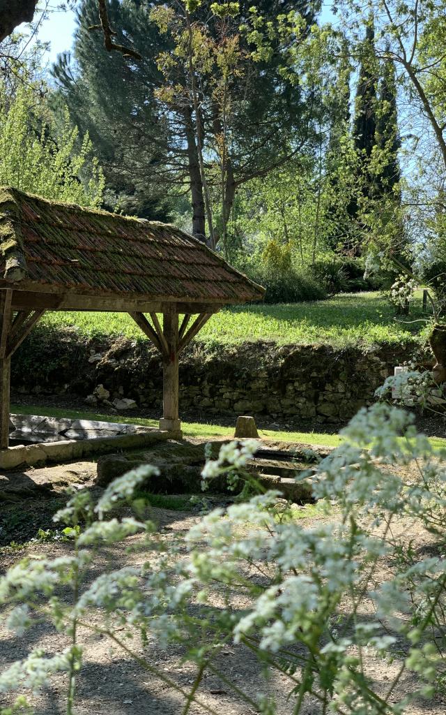 Lavoir Du Théron 4154