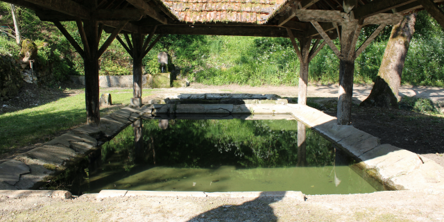 Lavoir Du Théron