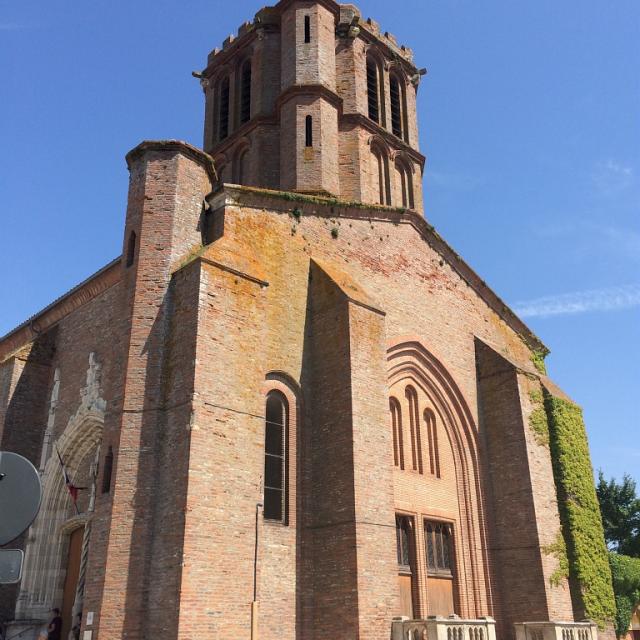 eglise-castelsarrasin.jpg