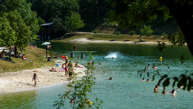 Base De Loisirs De Montaigu De Quercy