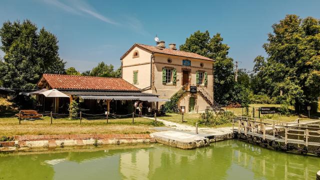 Chez Gabriel Aurélien Desmiers