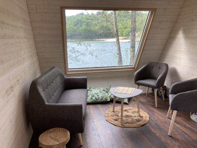 Nid'O, une cabane sur l'île de Montaigu Plage