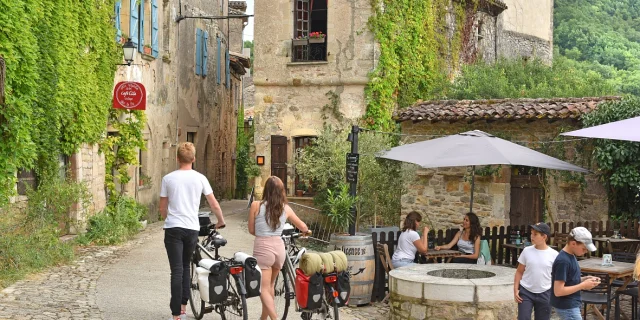 Véloroute Vallée et Gorges de l'Aveyron à Bruniquel