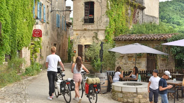 Véloroute Vallée et Gorges de l'Aveyron à Bruniquel