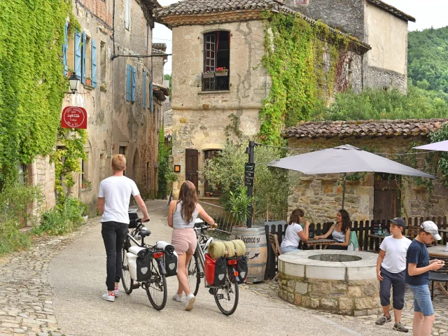 Véloroute Vallée et Gorges de l'Aveyron à Bruniquel