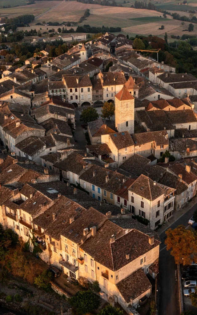 Vue aérienne de Lauzerte