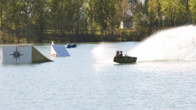 Wake Board à Monteils - Evasion Cable Park