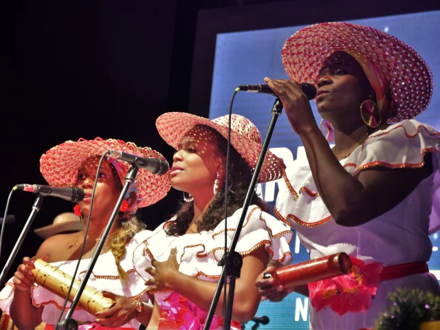 Nidia Gongora & Canalon De Timbiqui X Reco Reco Au Festival Samba Al Pais