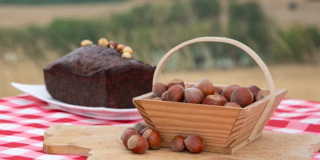 La noisette du Tarn-et-Garonne et son gâteau