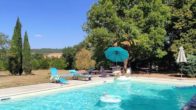 Domaine Des Garrigues Piscine