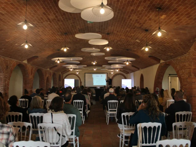 Conférence l'IA aux Rencontres du Tourisme 2024